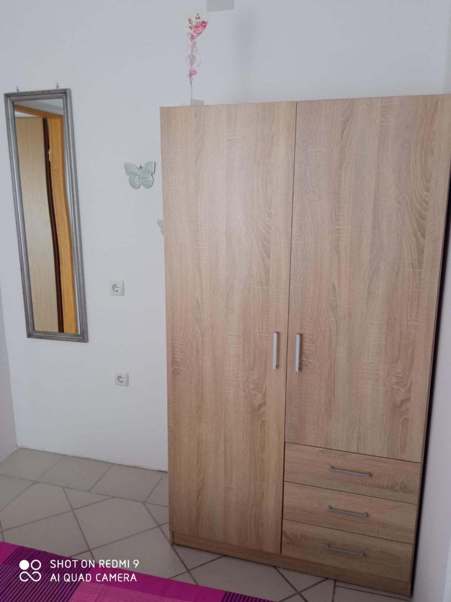 Apartments Max Vir Room photo